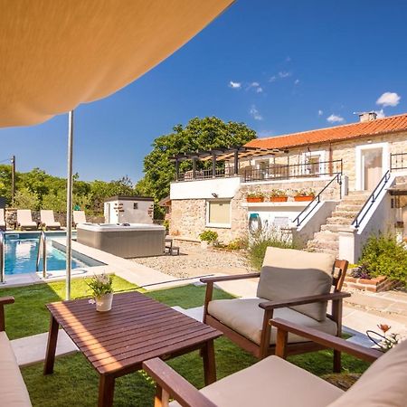 Villa Hrustika - Heated Pool, Jacuzzi & Sauna Gabonjin Exterior photo
